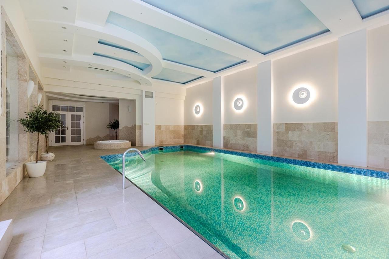 Luxury Villa Indoor Pool Warsaw Magdalenka Exteriér fotografie